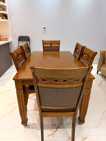 Dining Table + 6 Chairs