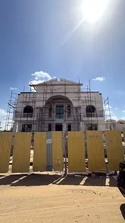 Classic villa for sale in Al-Hawshi