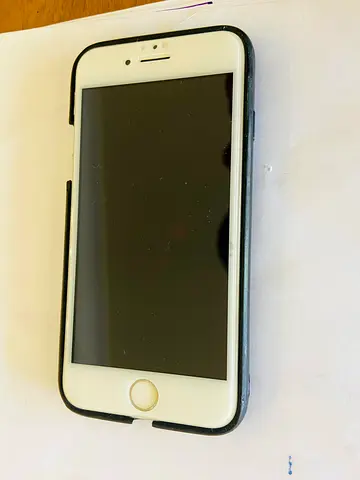 iPhone 7 – Working Perfectly – Quick Sale