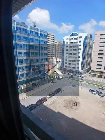 شقة غرفة وصالة للإيجار في القاسمية السور  بالقرب من محطة الجبيل ومنطقة الرولة مع تكييف مجاني