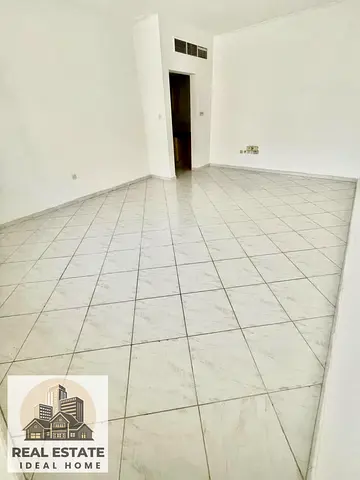Spacious Studio with Wardrobes | Separate Kitchen | Extra Space | Near Bus Stop | 4/6 Payments