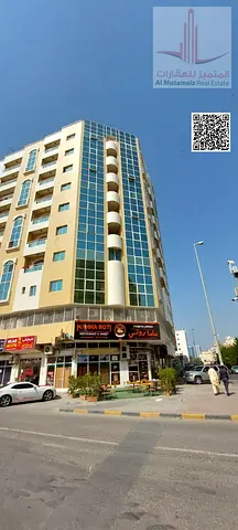 3-bedroom apartment with a living room in Al Rumaila, close to the Corniche