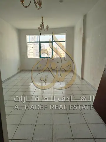🏡 شقة غرفتين وصالة للإيجار في السور – موقع حيوي وسكن مريح