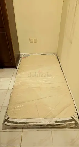 Single Bed Mattress 180x90 cm – BARELY USED