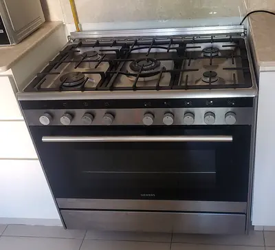 Siemens 5 burner gas cooker