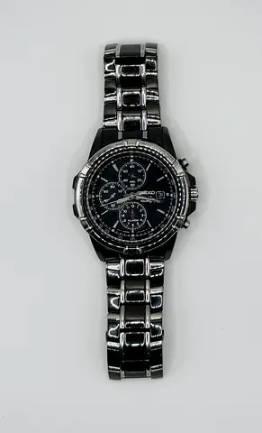 This Seiko Solar Mens Watch in Black (SSC143)