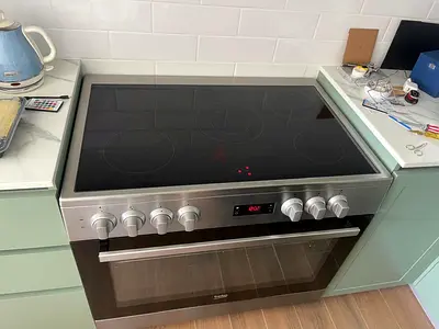 Beko brand 5Hubs digital electric ceramic cooker 90cm