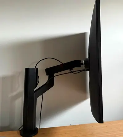 LG 32UN880-B is a 31.5-inch 4K UHD (3840 x 2160) IPS monitor designed for productivity, featuring a