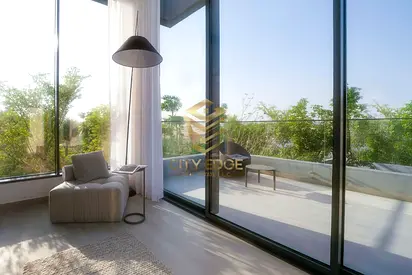 6br Villa-Lift+Pool-Ultra Luxury-Ready-Golden Visa