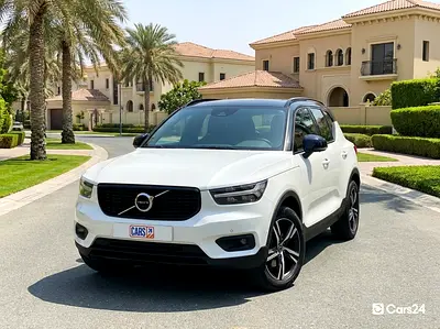 AED 1,397/month | 0 Downpayment | Manufacturer Warranty | 30 Day Return | VOLVO XC40 2022