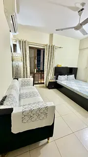 Single Executive Lady Only – Private Furnished Room (Indian / Pakistani / Sri Lankan)