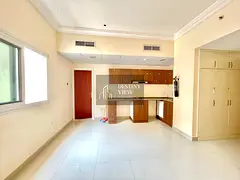 Big spacious lavish studio family building just rent 25