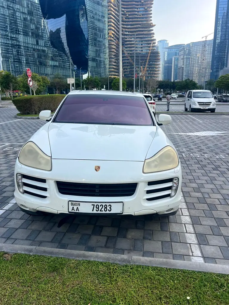 Porsche Cayenne 2008 — photo 1 of 6