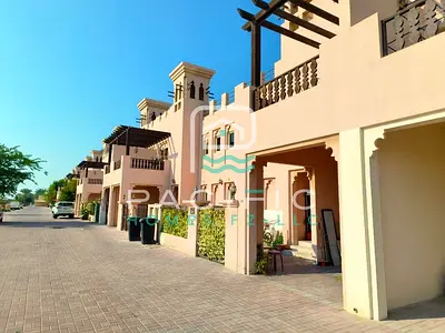 Elegant 4 Bedroom Townhouse – Great Family Home