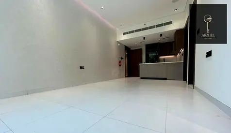 Luxury Living | Unfurnished | Smart Home