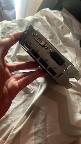 Used Graphics Card in Great condition. Perfect for a budget build pc.