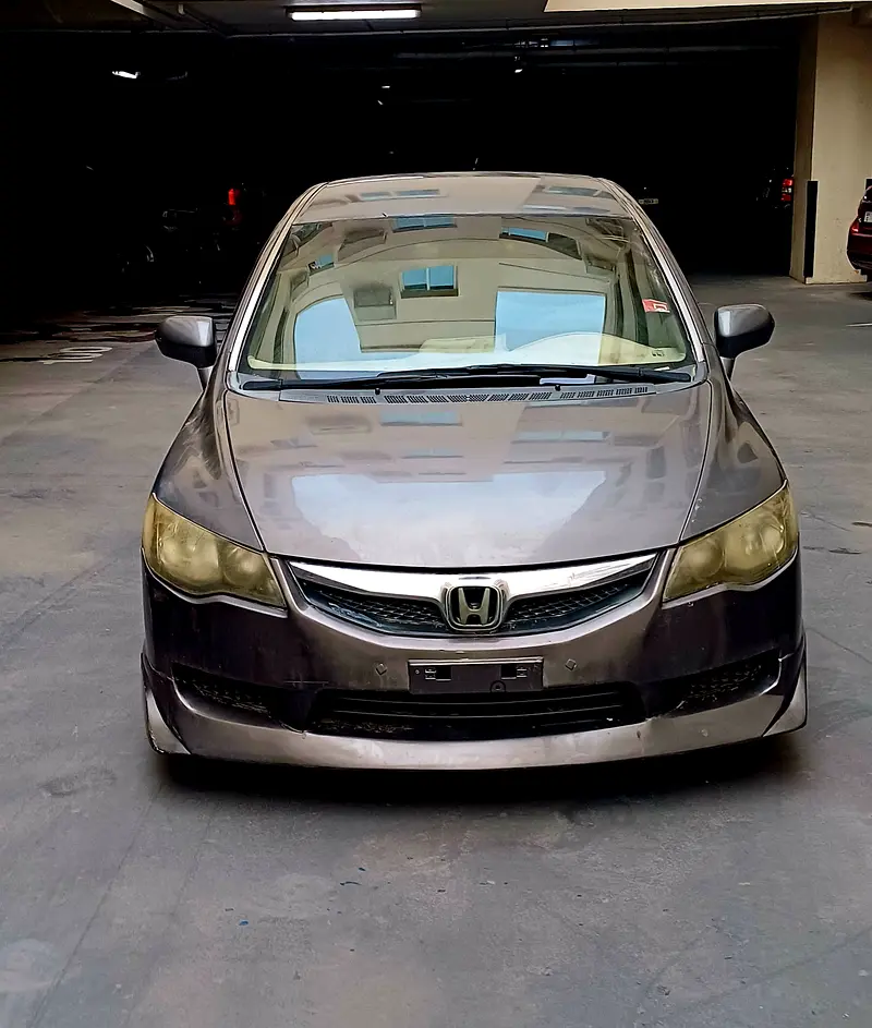Honda Civic 2009 — photo 1 of 13