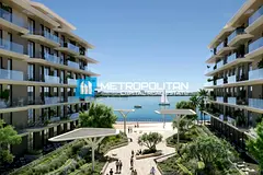 Hot Deal 1BR | Roof Access | Water Front Project