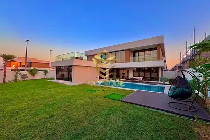 منزل مستقل مكون من 4 غرف نوم، زاوية، جاهز للسكن، نقداً أو برهن عقاري، بسعر مناسب