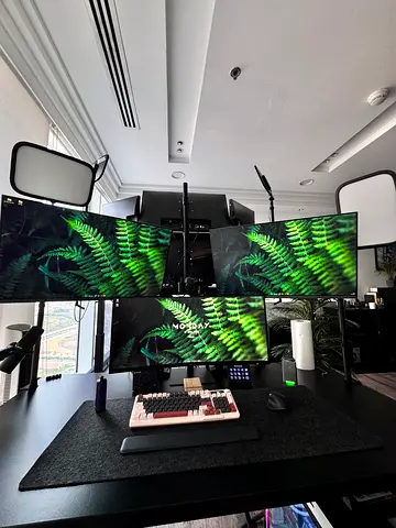 1x ViewSonic VX3276-2K-MHD-2 Model Screen + Monitor Arm