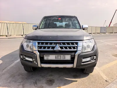 PAJERO - Big Screen +WiFi  Bluetooth - 45000AED