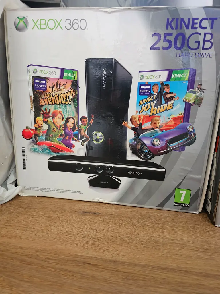 PACK XBOX 360 250GO KINECT DC 2 + KS 1 + KA - Jeux vidéo