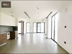 Spacious Layout I Urban Living I Ready to Move in