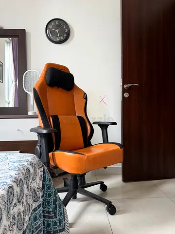 Premium Gaming/Office chair New (Move out sale)