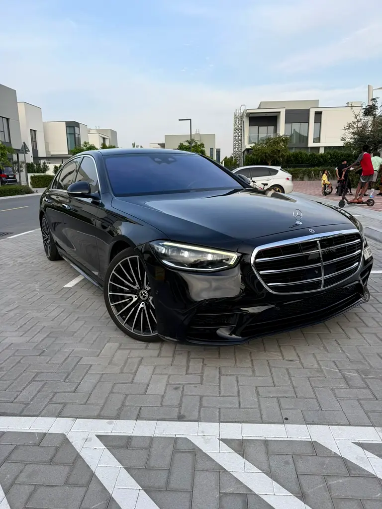 Mercedes-Benz S-Class 2022 — photo 1 of 19