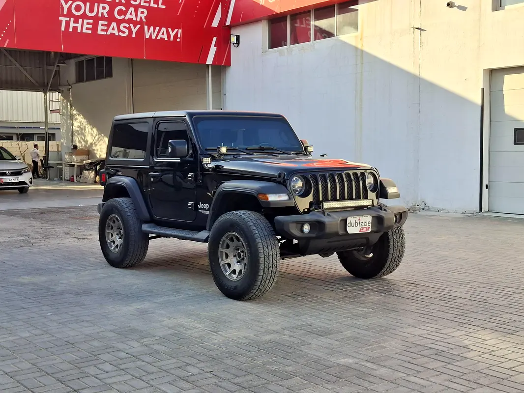 Jeep Wrangler 2018 — photo 1 of 14
