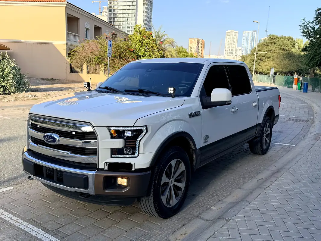 Ford F-150 2015 — photo 1 of 20