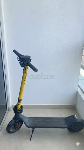 Marshall Navigator N1 Electric Scooter for Adults