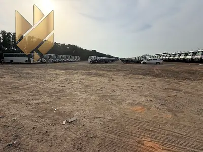 ارض للاستثمار في الصناعيه 17 مساحه 400 الف قدم على الشارع الرئيسي