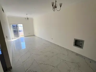 شقة غرفتين وصالة _ المويهات 3 عجمان _ تكييف مركزي _ سكن عائلات _ موقع مميز