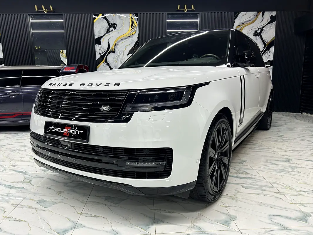 Land Rover Range Rover 2024 — photo 1 of 20