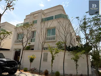 Land Area: 3100sqft 🏡 The villa consists of: ▪️ Ground + first + second ▪️ Elevator (Elevator) ▪️ 4 master bedrooms ▪️ Council with independent