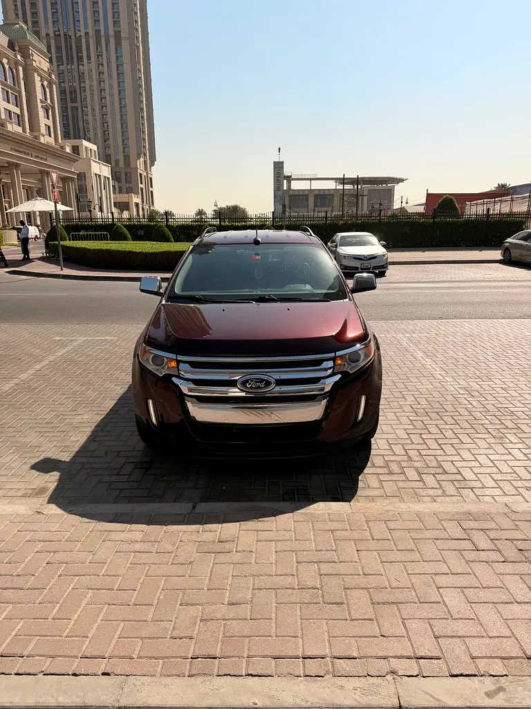 Ford Edge 2012 — photo 1 of 7