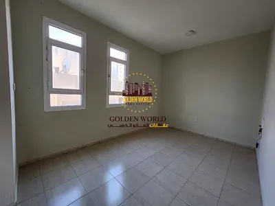 استوديو في المجرة بالشارقة مع مطبخ واسع وتصميم عملي ومساحة مريحة وموقع حيوي قريب من الخدمات والمرافق الأساسية