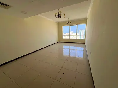 شهر مجاني مع باركن مجاني مساحات واسعه موقع مميز وحيوي قريب من كل الخدمات مثل المقاهي والمتاجر وقريب من مخرج دبي