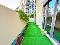 Spacious | 1 bedroom | private garden | Luxurious amenities |