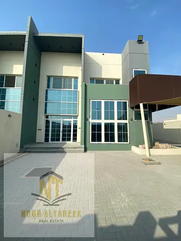 فيلتان في الرقيبة تملك حر للخليجيين و العرب موقع استراتيجي