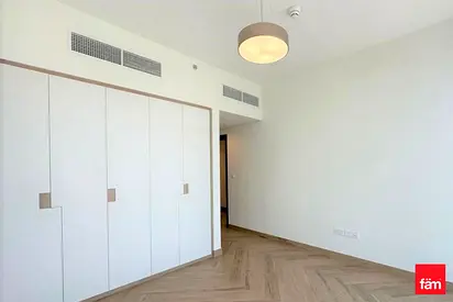 Amazing Amenities, High Floor !