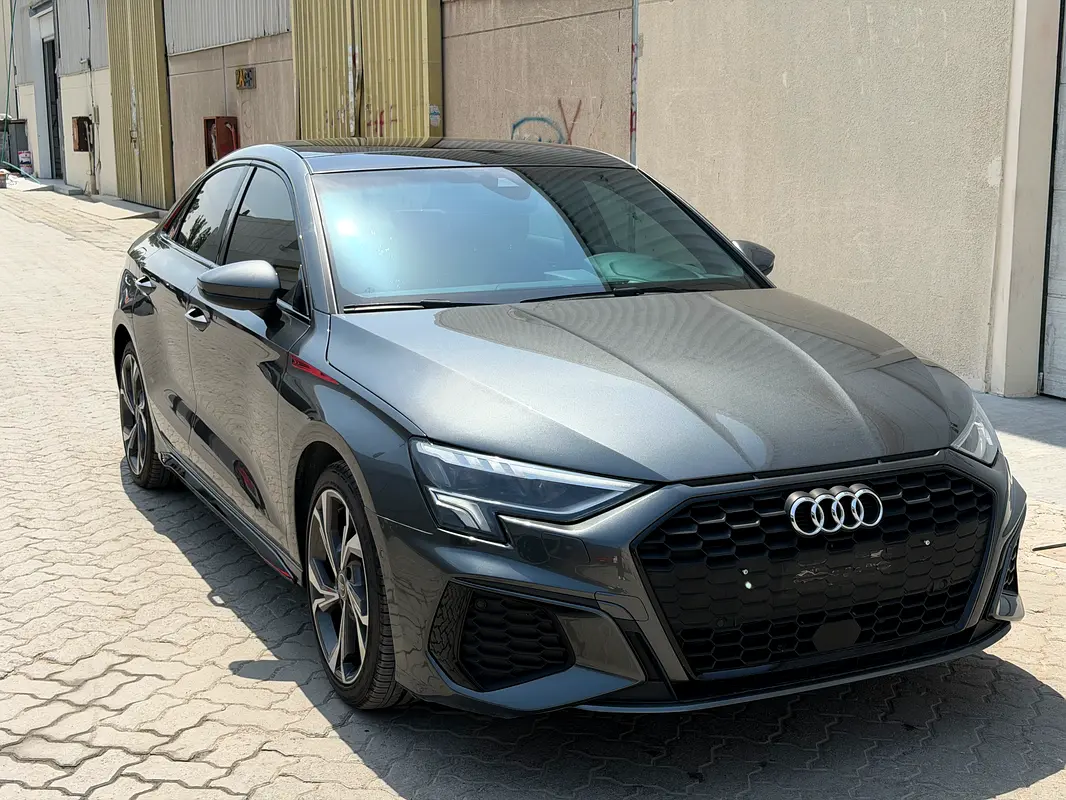 Audi A3 2023 — photo 1 of 19