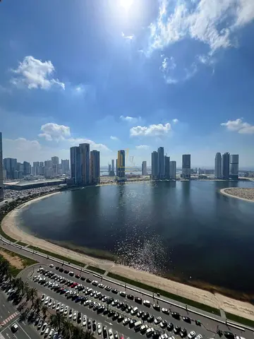 🏙️ شقة فاخرة للبيع في برج أساس – مساحة واسعة وتصميم مثالي ✨