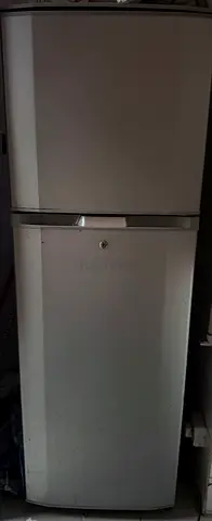 Refrigrator