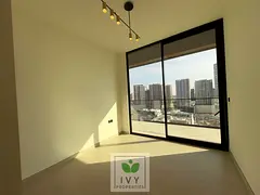 Prime Location || Sky Line View || Huge Size