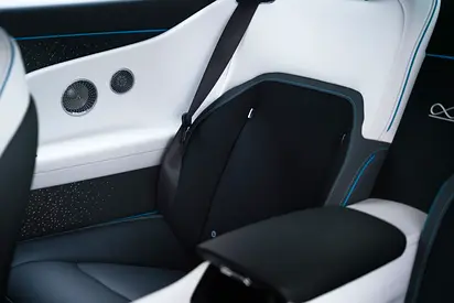 2025 ROLLS-ROYCE SPECTRE 照片 9