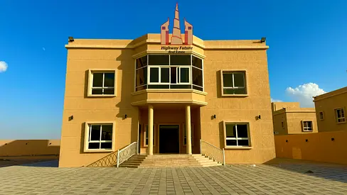 Big size 5bhk Villa with hall majlis driver maid Rooms parking in Al Suyoh
