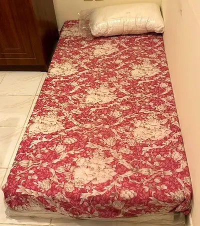 Comfortable Single Mattress 180 x 90 cm – Like New