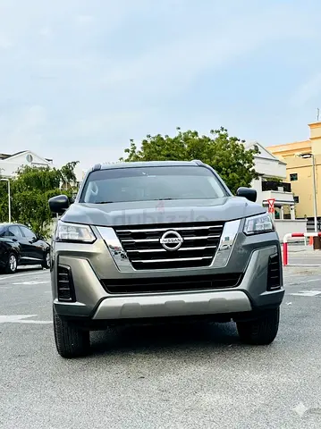 7500 KM MONTHLY BOOKINGS - CAR PLAY AVAILABLE - NO HIDDEN CHARGES - FREE DELIVERY UP TO 10KM